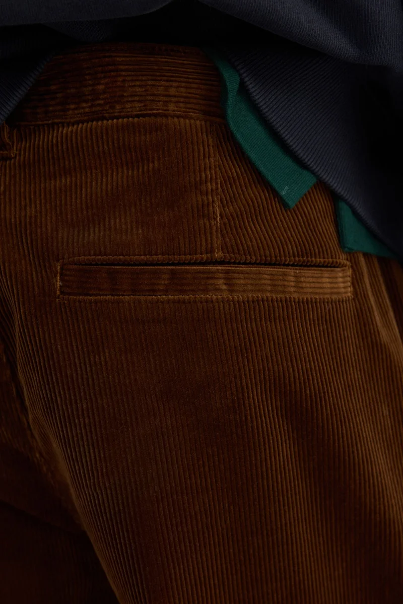 H&M  Relaxed Fit Corduroy trousers for Men | Best Price UAE